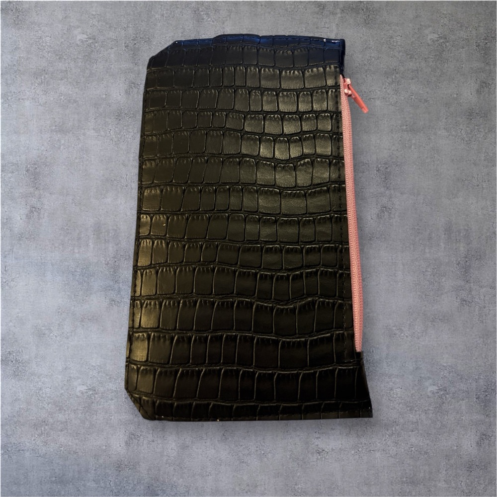 Pink Croc-Embossed Wallet - Picture 3 of 5